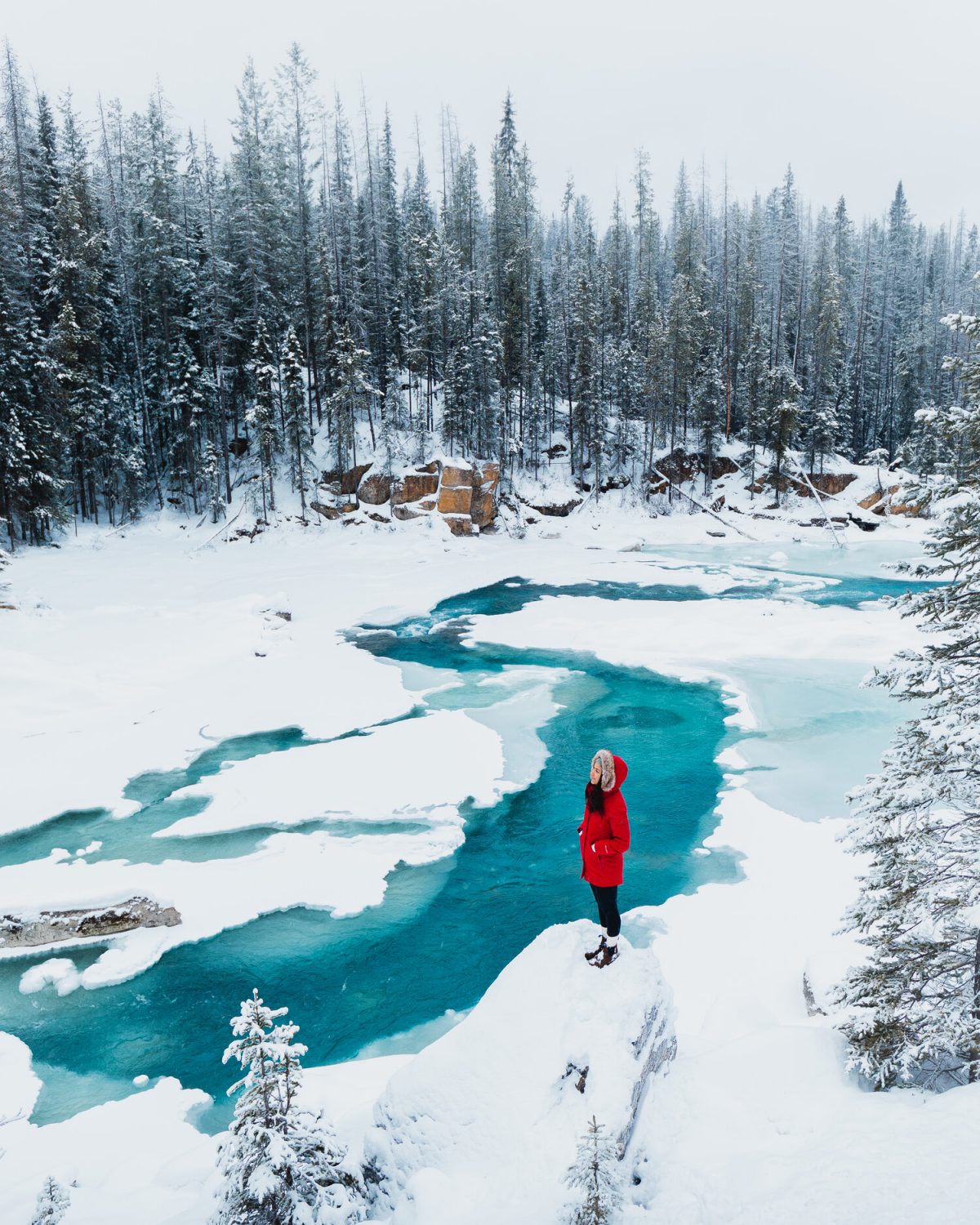 How To Prepare For A Cold Weather Hike - The Hungry Hiker